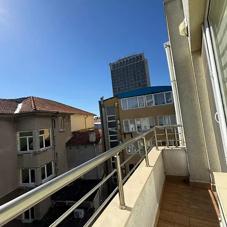 Grand Bogoridi - Center Near To Sea And Sea Garden Lejlighed Burgas City